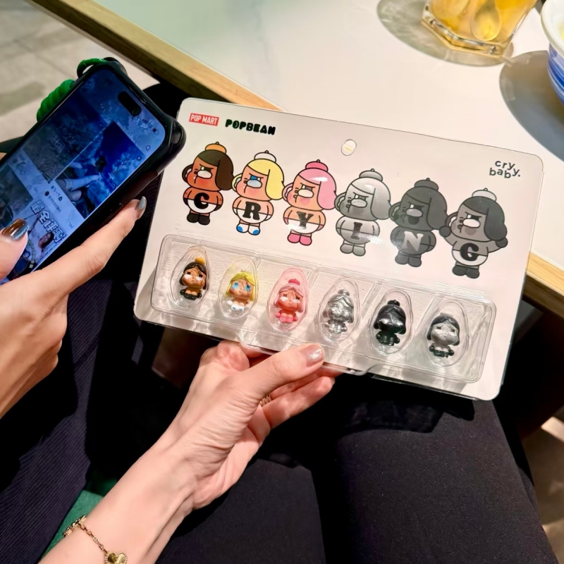 大人気！正規品 ポップマート タイ限定版 泣き顔の赤ちゃん  - Baby Products Thailand のレビューと価格
